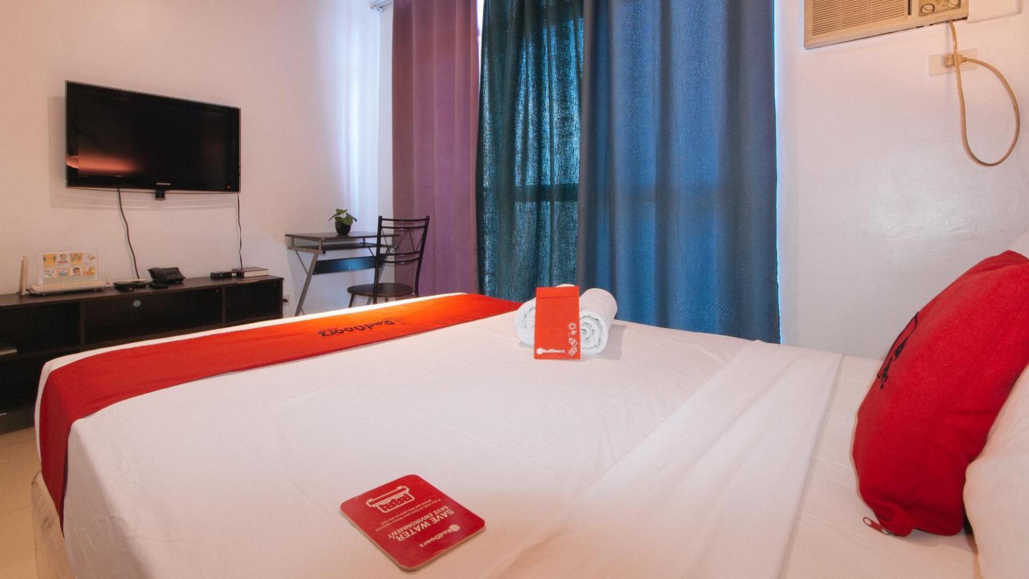 Reddoorz @ Melbourne Suites Makati Makati City Kültér fotó